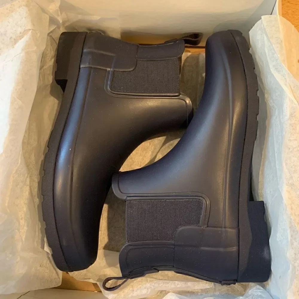 Hunter | Refined Chelsea Boots